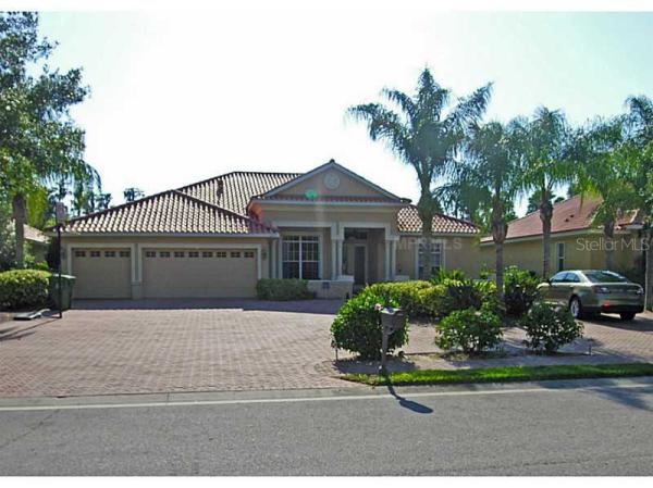 SIENA AT THE CHAMPIONS' CLUB