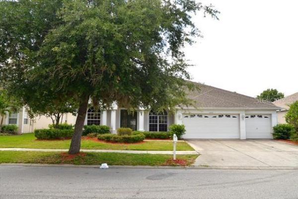 LEXINGTON OAKS PH 01