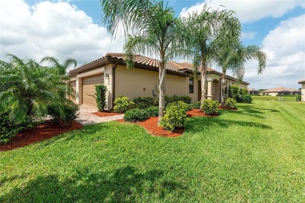 RIVER STRAND - VILLA