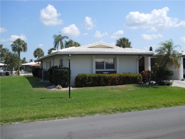 SOUTH GATE VILLAGE GREEN