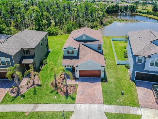 VILLAGES/TRINITY LAKES