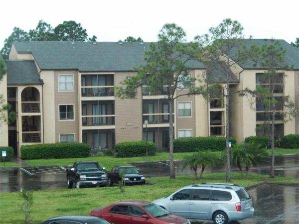 CASCADES AT KISSIMMEE CONDO