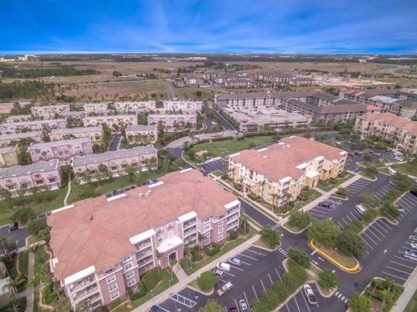 VISTA CAY/HARBOR SQUARE