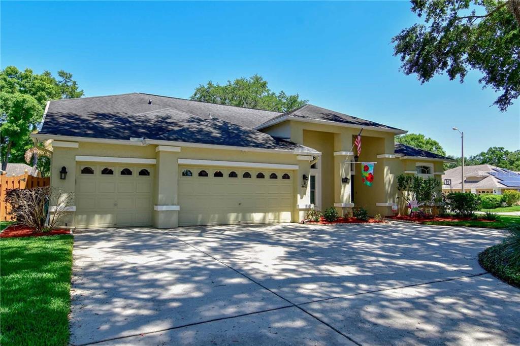 CASEY LAKE MANORS - фото