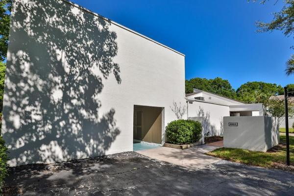 CARROLLWOOD VILLAGE CYPRESS CLUSTER HOUSES