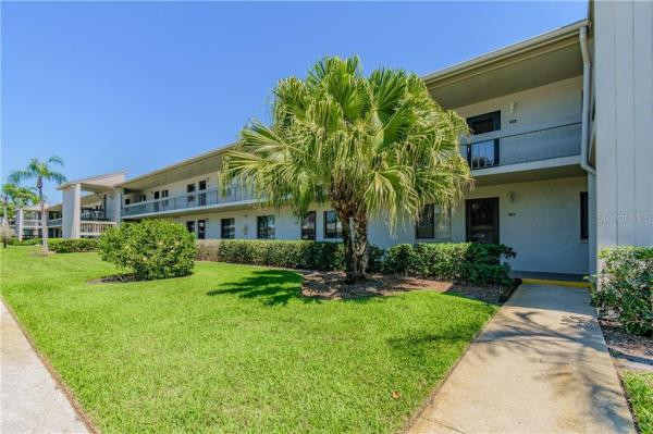 EAST LAKE WOODLANDS CONDO