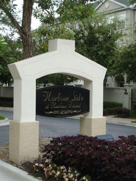 HARBOURSIDE AT HARBOUR ISLAND PH 01