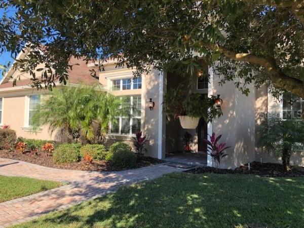 GREY HAWK AT LAKE POLO PH 02