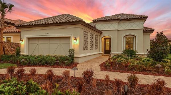 BELLACINA BY CASEY KEY