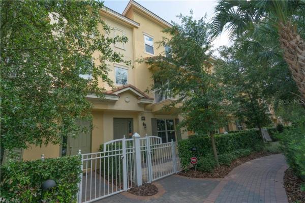 GRANDE OAKS AT HEATHROW