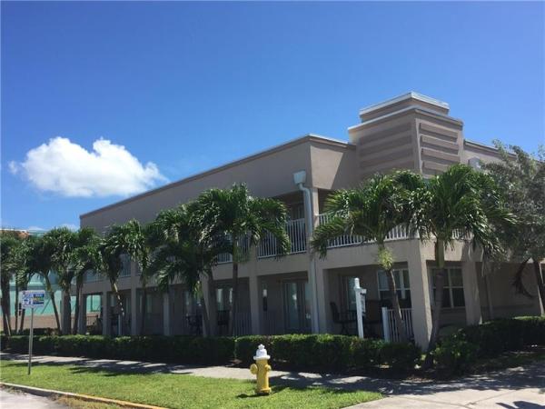 BEACH CLUB AT PASS-A-GRILLE CONDO