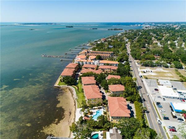 VILLAS OF SEAGATE AT ST JOSEPH SOUND