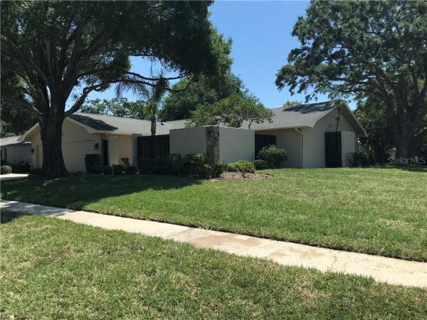 CLUBHOUSE ESTATES OF COUNTRYSIDE