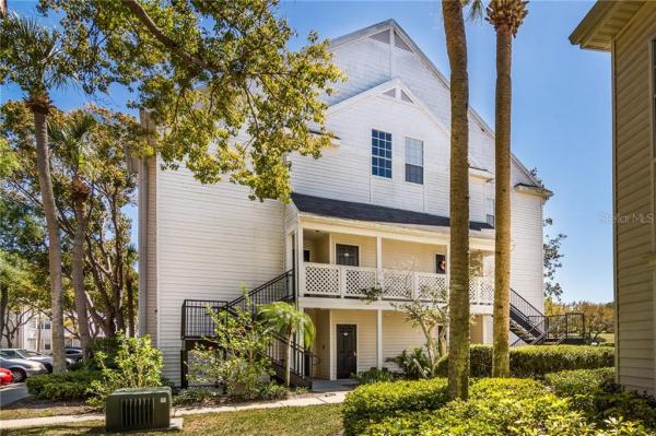 BENTLEY AT COBBS LANDING CONDO THE