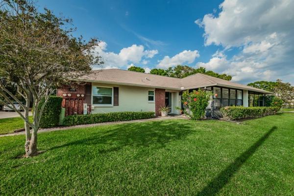 SCOTSDALE CLUSTER CONDO