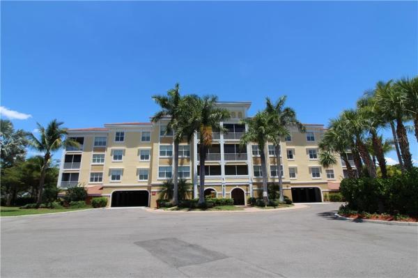 FOUNTAIN COURT PH 01