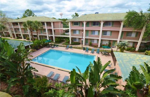 WATERSIDE AT CRANES ROOST A CONDO COMMUN