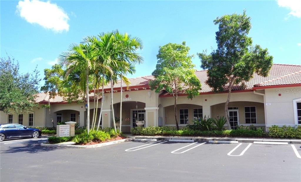 Commercial - фото