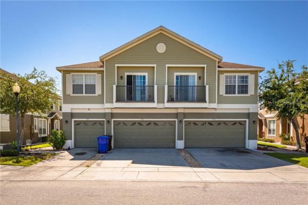 VILLAS AT ESTANCIA CONDO