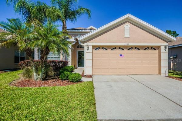 PLANTATION PALMS PH 01