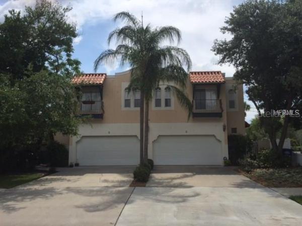 HYDE PARK VILLAGE TWNHMS