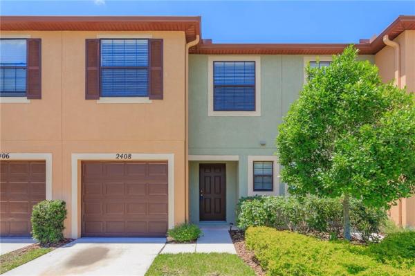 EDGEWATER AT LAKE BRANDON