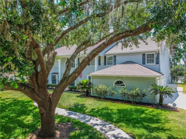 MANORS/CRYSTAL LAKES