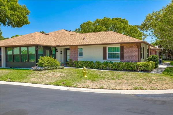 SCOTSDALE CLUSTER CONDO