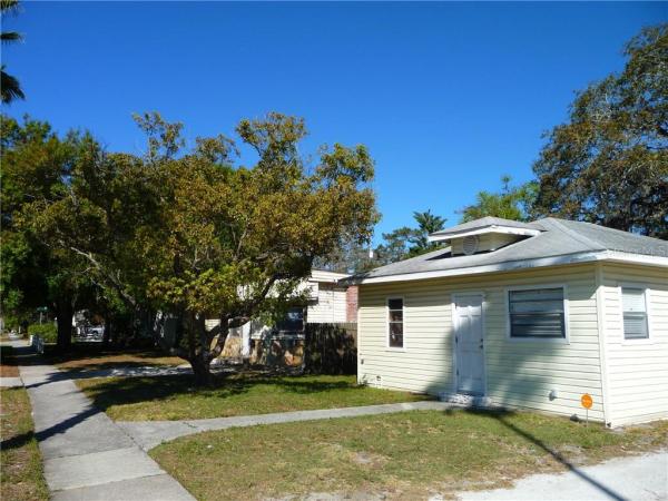 HIGHLAND PARK 1ST ADD