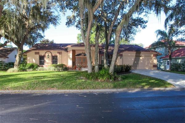 LAKES ESTATES 3 OF SARASOTA