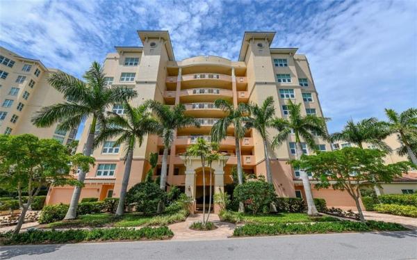 MERIDIAN AT THE OAKS PRESERVE