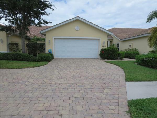 VILLAS BURNT STORE ISLES 01