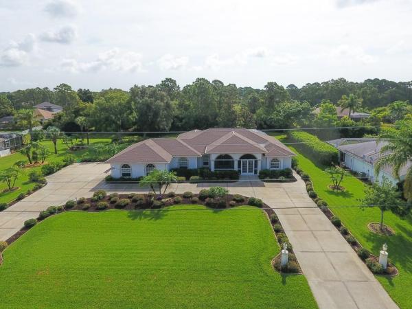 ROTONDA WEST LONG MEADOW