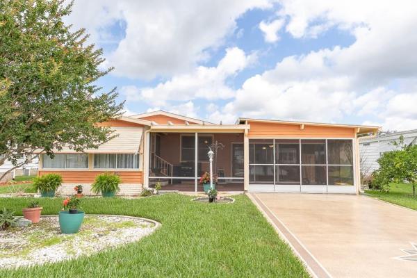 LADY LAKE ORANGE BLOSSOM GARDENS UNIT 09