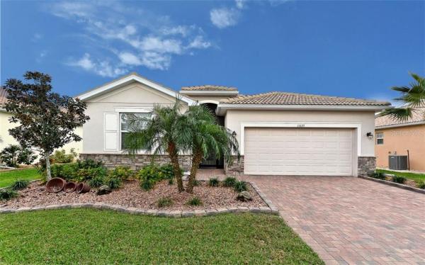 STONEYBROOK AT VENICE