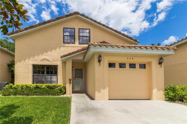 LA VITA VILLAS A REP