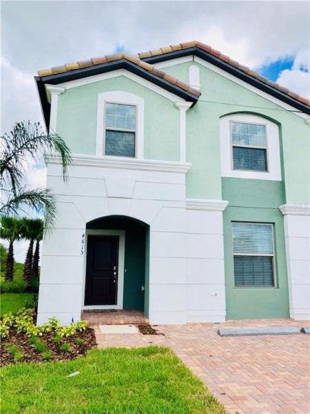 OAKMONT TOWNHOMES PHASE 2 PB 154 PG 50-51 LOT 100