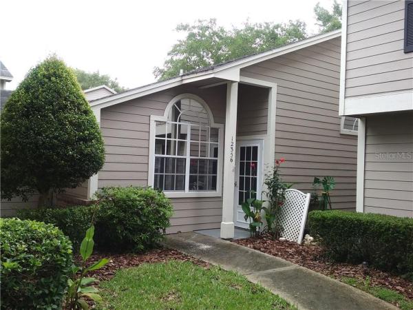 THATCHERS LANDING CONDO 03