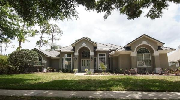 BRENTWOOD CLUB PH 01