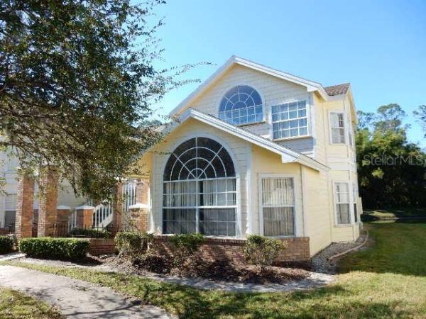 VILLAS AT LAGUNA BAY