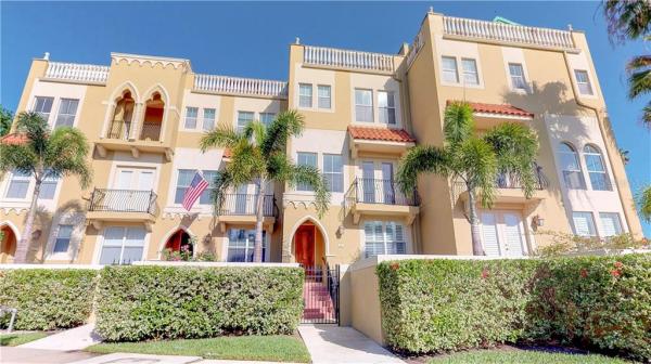 VILLA DEL MARE TWNHMS