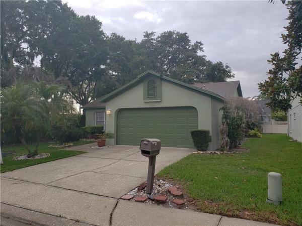 VILLAS ON GREEN A CONDO