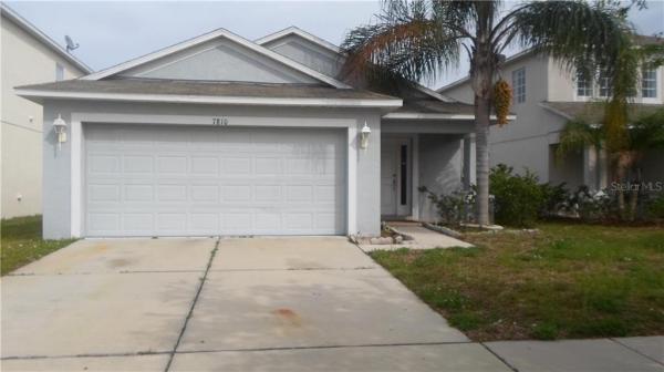 CARRIAGE POINTE PH 01