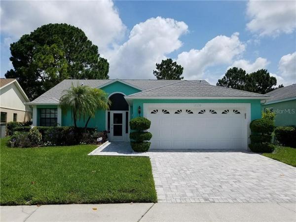 VILLAS ON GREEN A CONDO