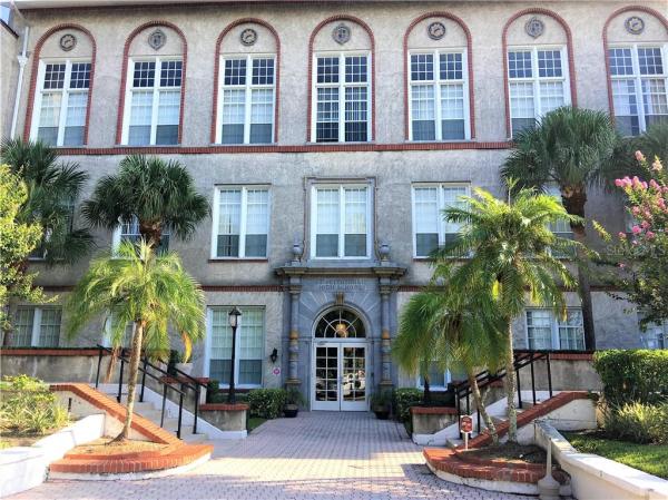 701 MIRROR LAKE CONDO