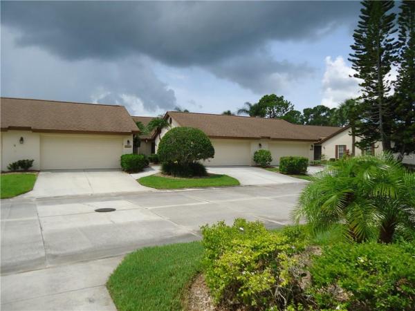 WOODLAKE VILLAS AT PALM AIRE 5