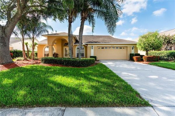 PARKWOOD LAKES PH I & II