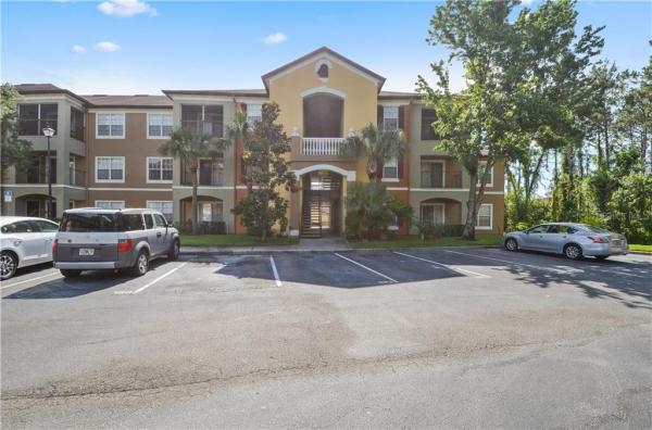 CREST/WATERFORD LAKES