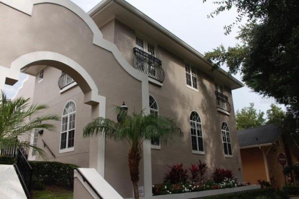 RUTH COURT CONDO OR 6180 1896