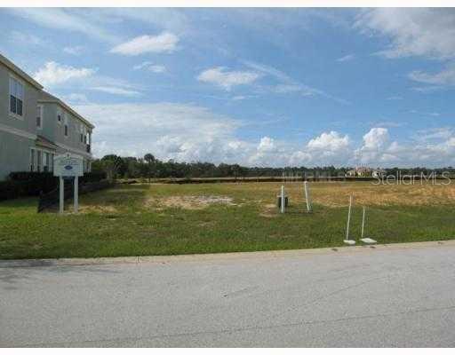 REUNION WEST VILLAGE 03A